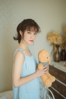 老公对他弟媳比对自己老婆好